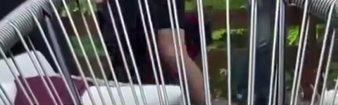 ?约基奇休赛期派对狂嗨 赤裸上身&似乎有啤酒肚&参加漂流